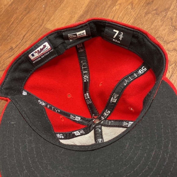 Bundle of MLB Fittted Hats - Picture 4 of 6